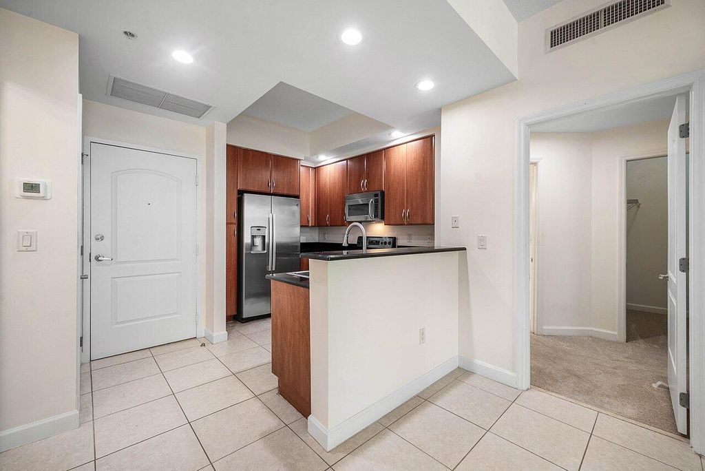 801 S Olive Avenue 717, West Palm Beach, FL 33401