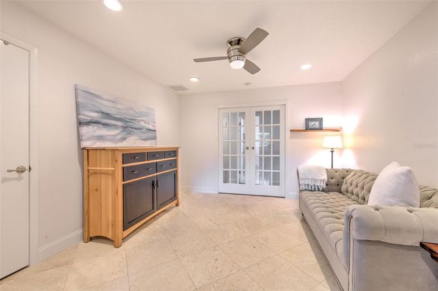 3208 W HAWTHORNE ROAD, Tampa, FL 33611