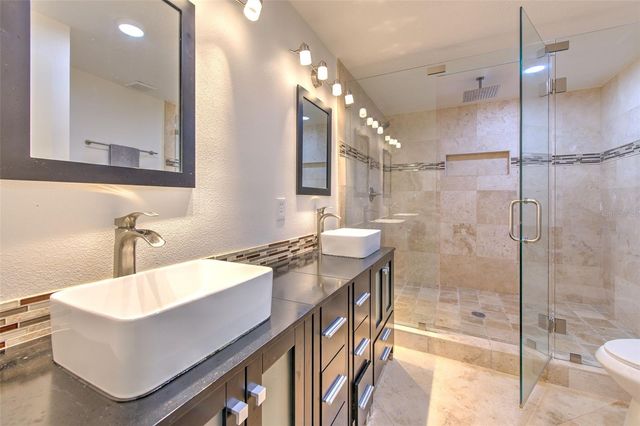 3208 W HAWTHORNE ROAD, Tampa, FL 33611