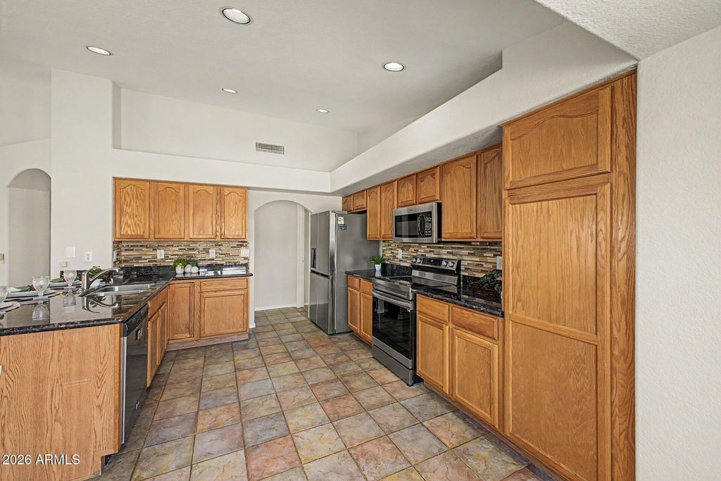 17403 N ELKO Drive, Surprise, AZ 85374 — photo 5