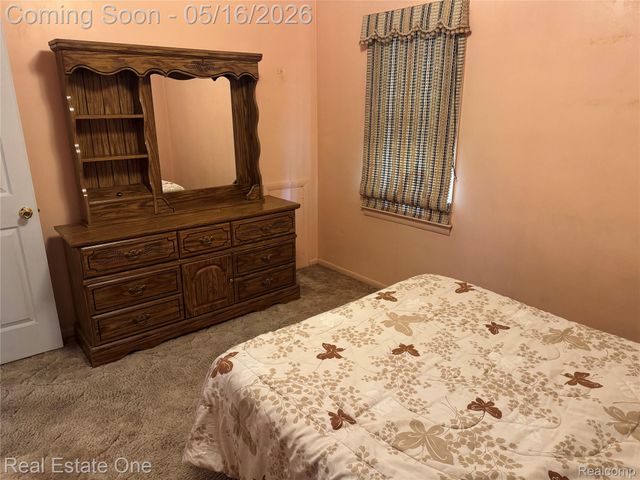 4865 Ross Drive, Waterford Charter Township, MI 48328