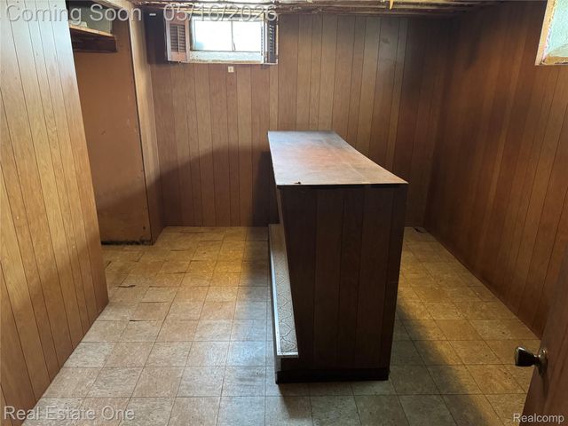 4865 Ross Drive, Waterford Charter Township, MI 48328