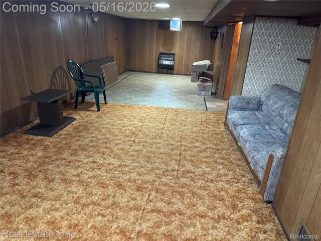4865 Ross Drive, Waterford Charter Township, MI 48328
