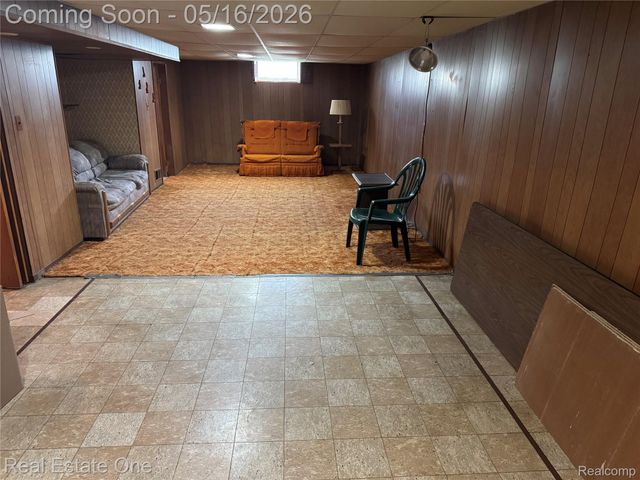 4865 Ross Drive, Waterford Charter Township, MI 48328