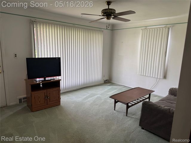 4865 Ross Drive, Waterford Charter Township, MI 48328