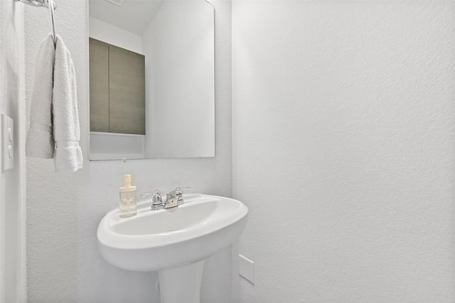 7123 Elgin Street, Pearland, TX 77584