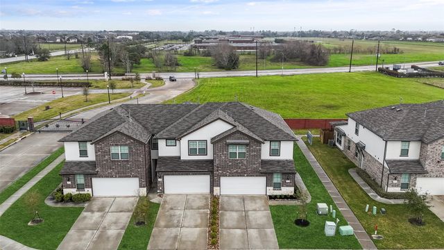 7123 Elgin Street, Pearland, TX 77584