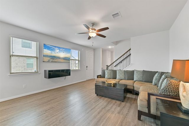 7123 Elgin Street, Pearland, TX 77584