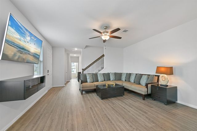 7123 Elgin Street, Pearland, TX 77584