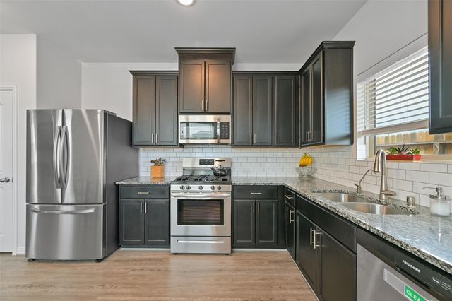 7123 Elgin Street, Pearland, TX 77584