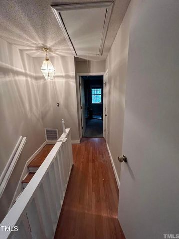 10 Willow Bridge Drive, Durham, NC 27707