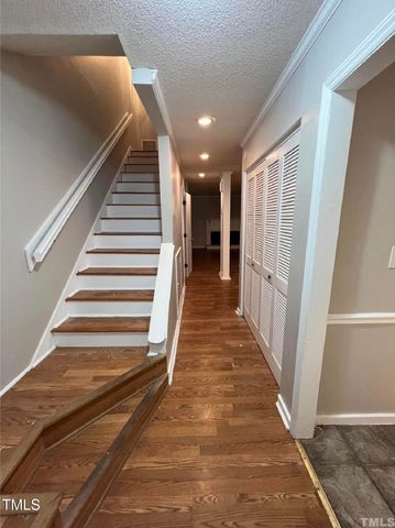 10 Willow Bridge Drive, Durham, NC 27707