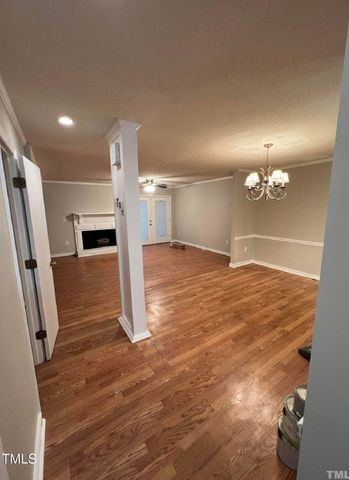 10 Willow Bridge Drive, Durham, NC 27707