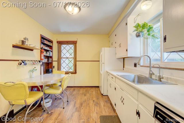 24310 Manistee Street, Oak Park, MI 48237