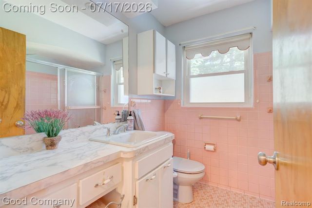24310 Manistee Street, Oak Park, MI 48237