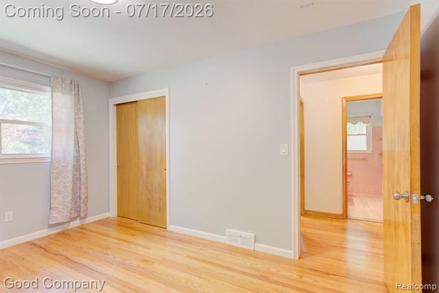 24310 Manistee Street, Oak Park, MI 48237