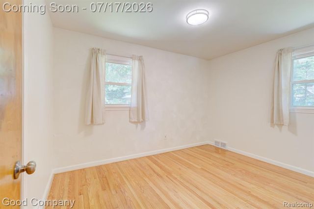 24310 Manistee Street, Oak Park, MI 48237