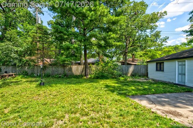 24310 Manistee Street, Oak Park, MI 48237