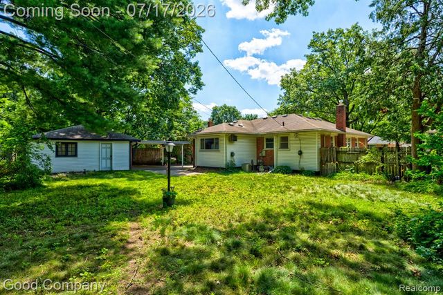 24310 Manistee Street, Oak Park, MI 48237