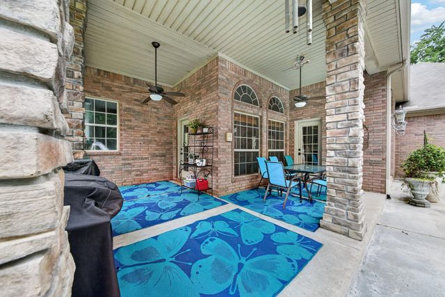 31 Gleneagle Drive, Cabot, AR 72023