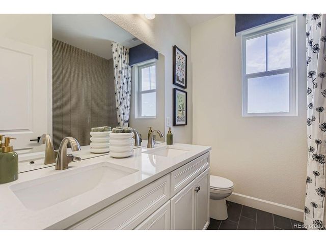 46427 Heritage Ave, Bennett, CO 80102