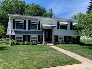 9187 Sheldon, Plymouth Charter Township, MI 48170