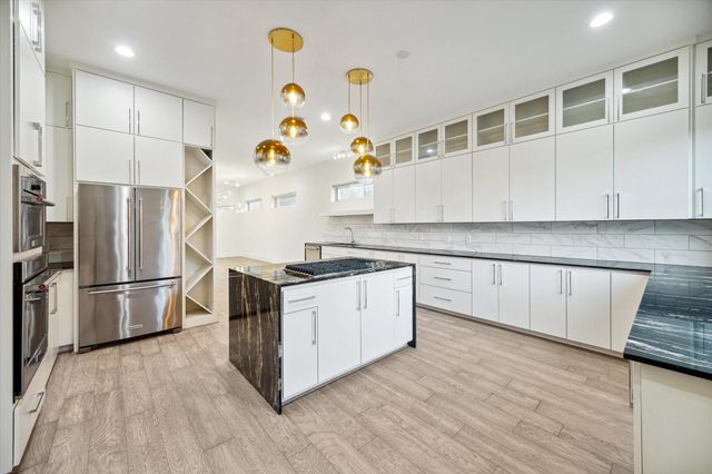 710 Stanford Street C, Houston, TX 77019