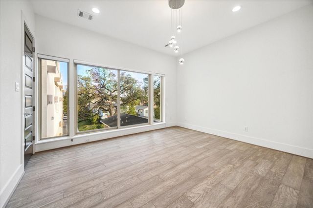 710 Stanford Street C, Houston, TX 77019