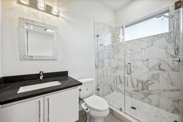 710 Stanford Street C, Houston, TX 77019