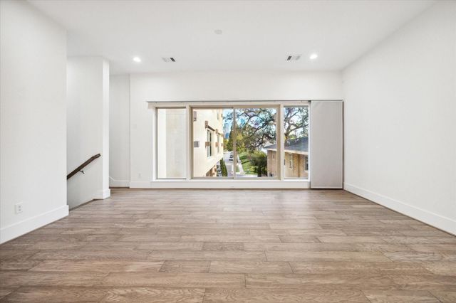 710 Stanford Street C, Houston, TX 77019