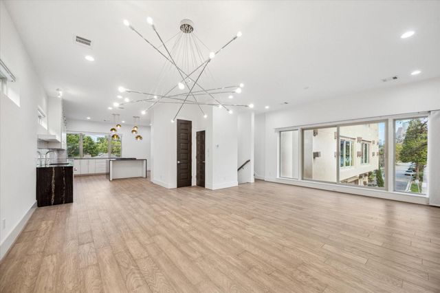 710 Stanford Street C, Houston, TX 77019