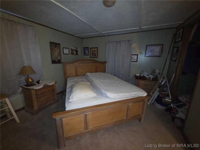 41 Rural Street, Austin, IN 47102