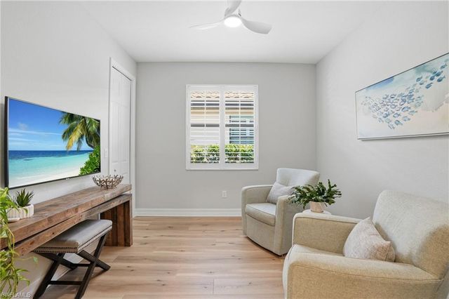 3058 Aviamar CIR, Naples, FL 34114