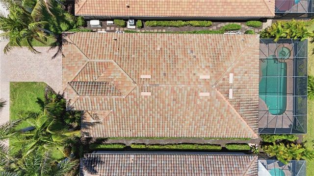 3058 Aviamar CIR, Naples, FL 34114