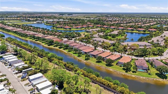 3058 Aviamar CIR, Naples, FL 34114