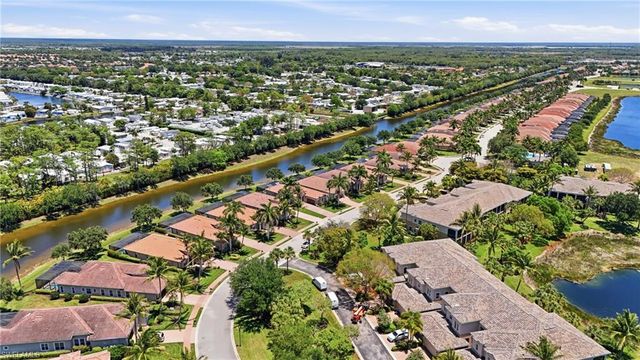 3058 Aviamar CIR, Naples, FL 34114