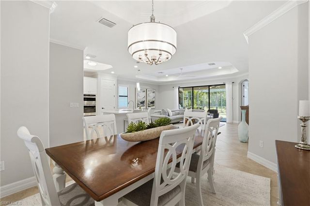 3058 Aviamar CIR, Naples, FL 34114