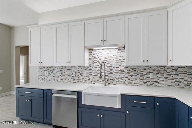 8278 PERSIMMON HILL Lane, Jacksonville, FL 32256