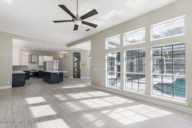 8278 PERSIMMON HILL Lane, Jacksonville, FL 32256