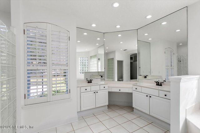 8278 PERSIMMON HILL Lane, Jacksonville, FL 32256