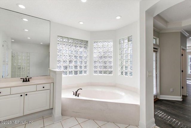 8278 PERSIMMON HILL Lane, Jacksonville, FL 32256