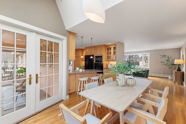 4 Stony Brook Rd, Arlington, MA 02476