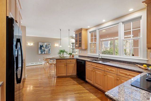 4 Stony Brook Rd, Arlington, MA 02476