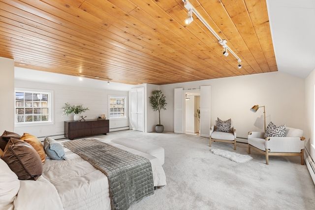 4 Stony Brook Rd, Arlington, MA 02476