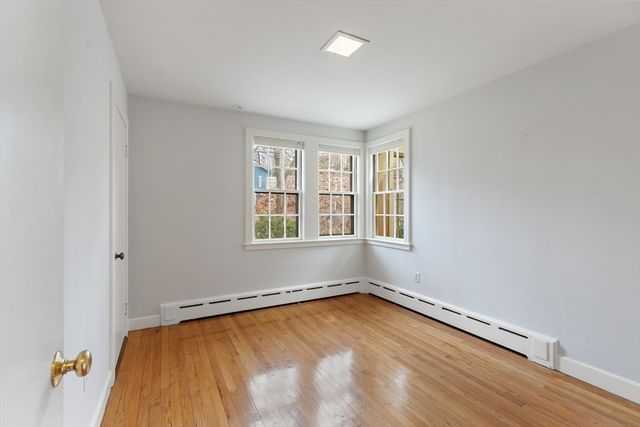 4 Stony Brook Rd, Arlington, MA 02476