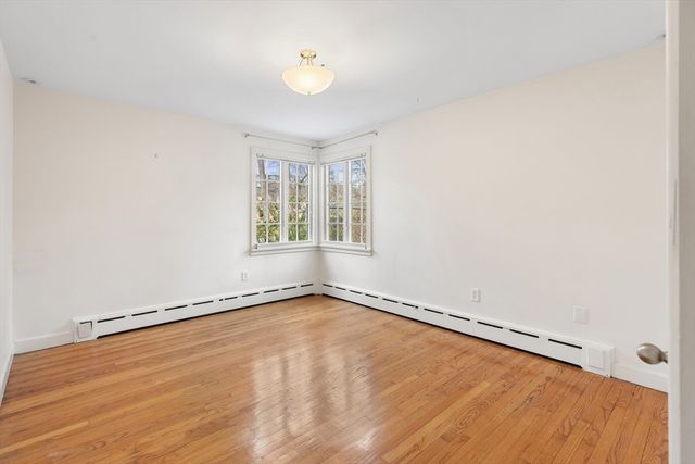 4 Stony Brook Rd, Arlington, MA 02476