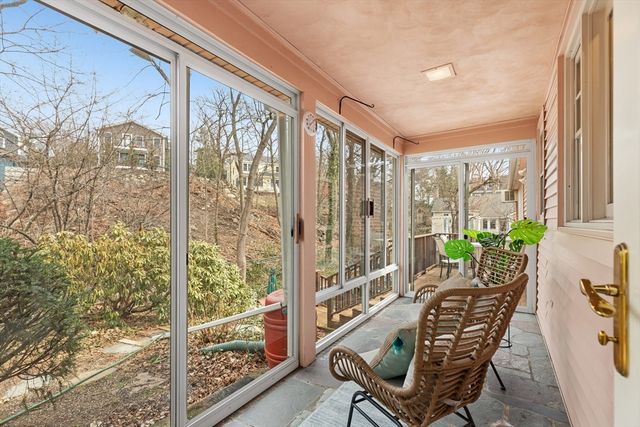 4 Stony Brook Rd, Arlington, MA 02476