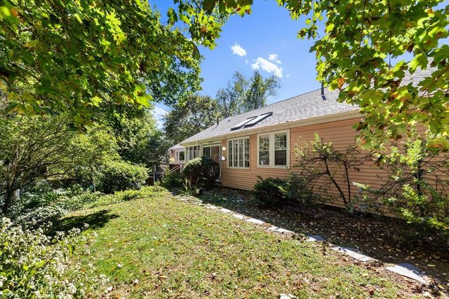4 Stony Brook Rd, Arlington, MA 02476