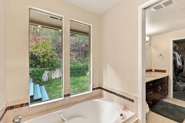7623 N Walnut St, Spokane, WA 99208