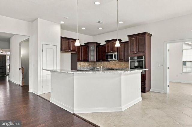 44 RAVENNA DR, West Berlin, NJ 08091